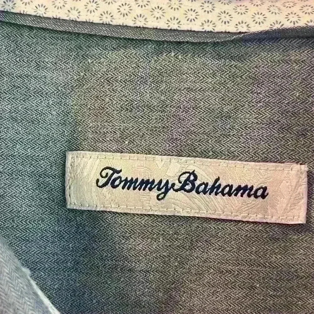 Tommy Bahama Men’s Button Down Long Sleeve Color Light Blue Size 3XLB